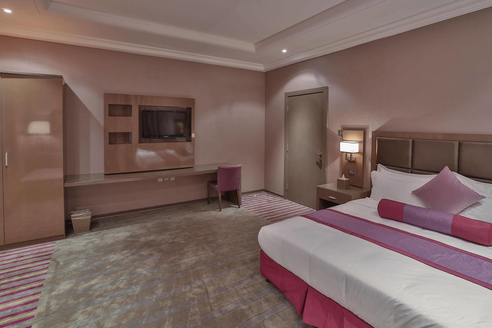 Aparthotel Park House Ar Riyad Esterno foto