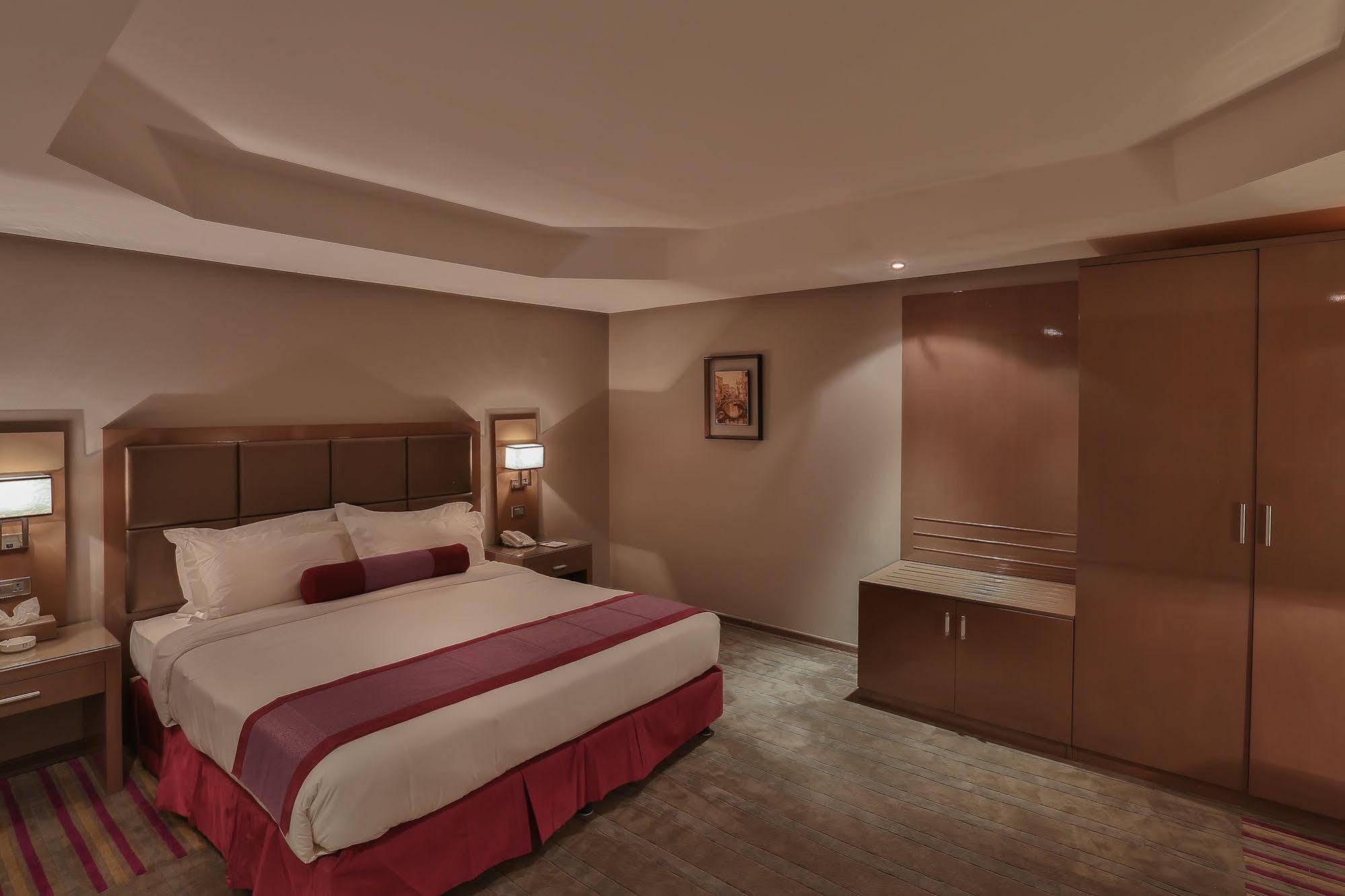 Aparthotel Park House Ar Riyad Esterno foto